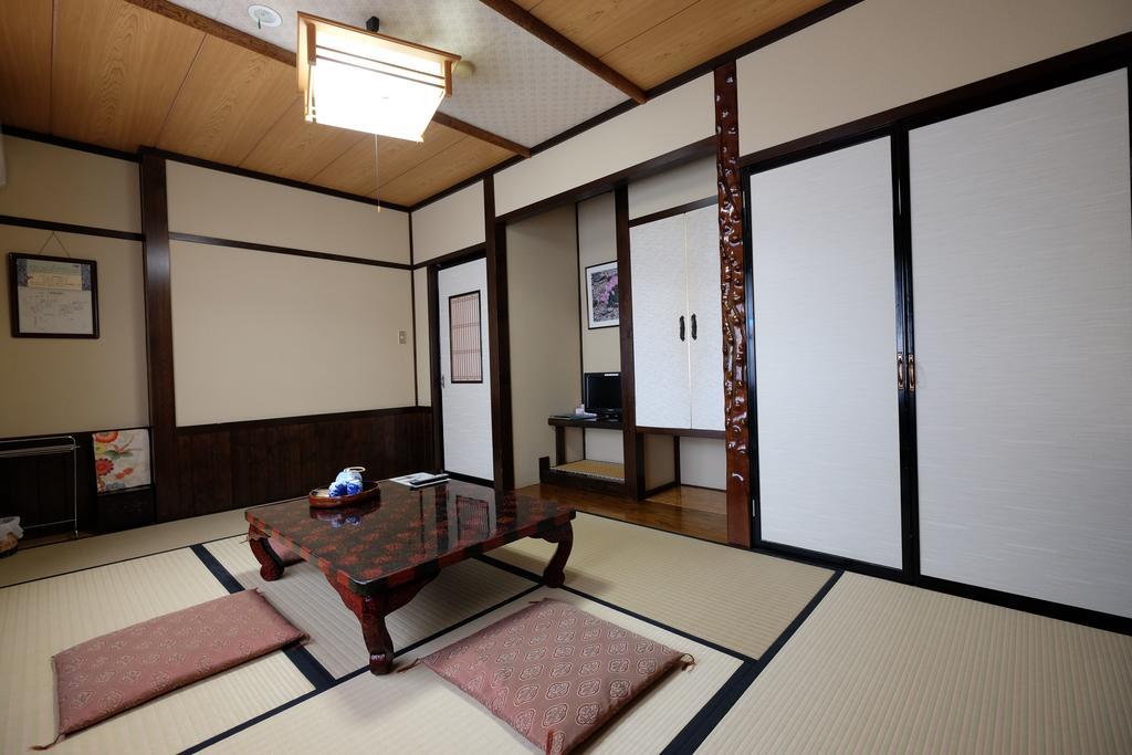 Tsuyukusa Takayama  Exterior photo